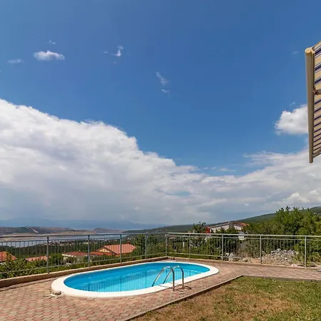 1 Bedroom Beautiful In *