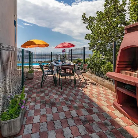Apartman 1 Bedroom Beautiful In