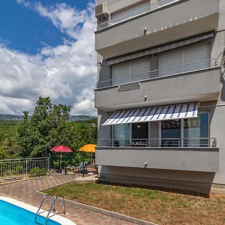 1 Bedroom Beautiful In アパート